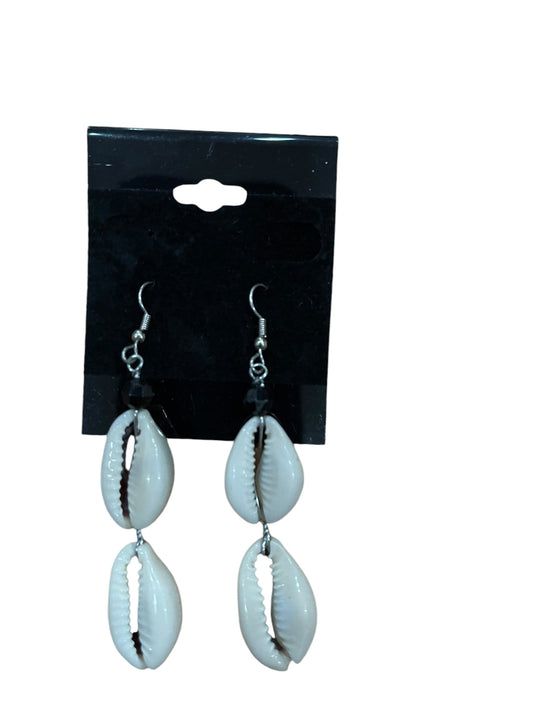 Cowrie Shells Earrings